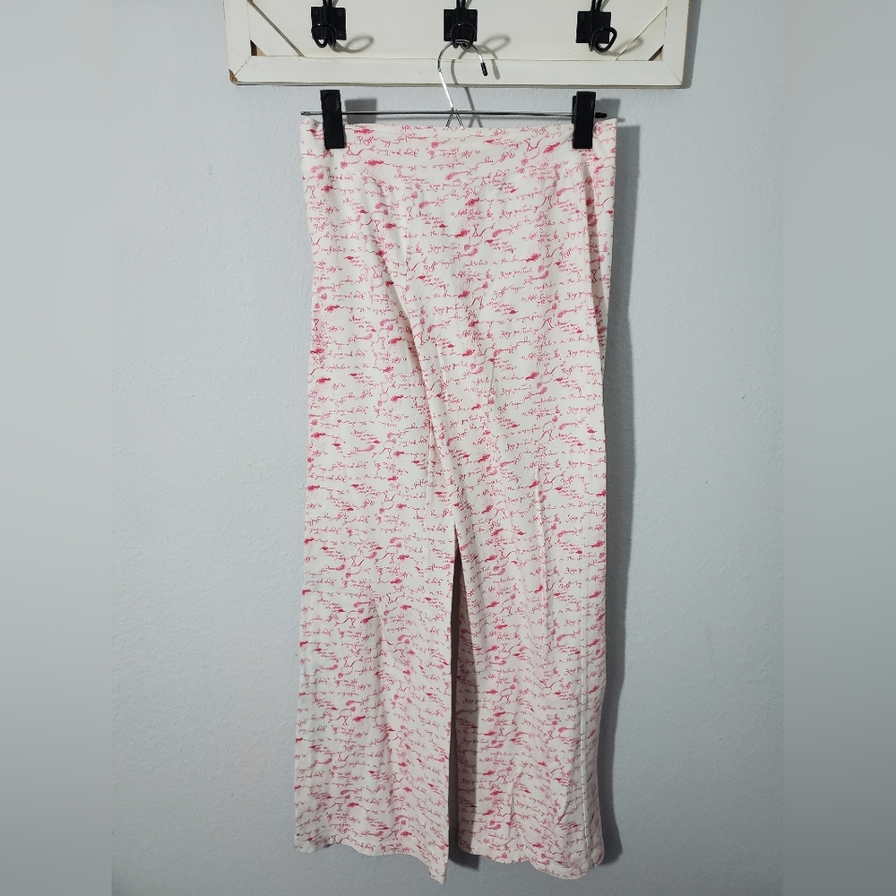 Lilly Pulitzer "A Little Birdie Told Me..." pajama set - Picture 9 of 13